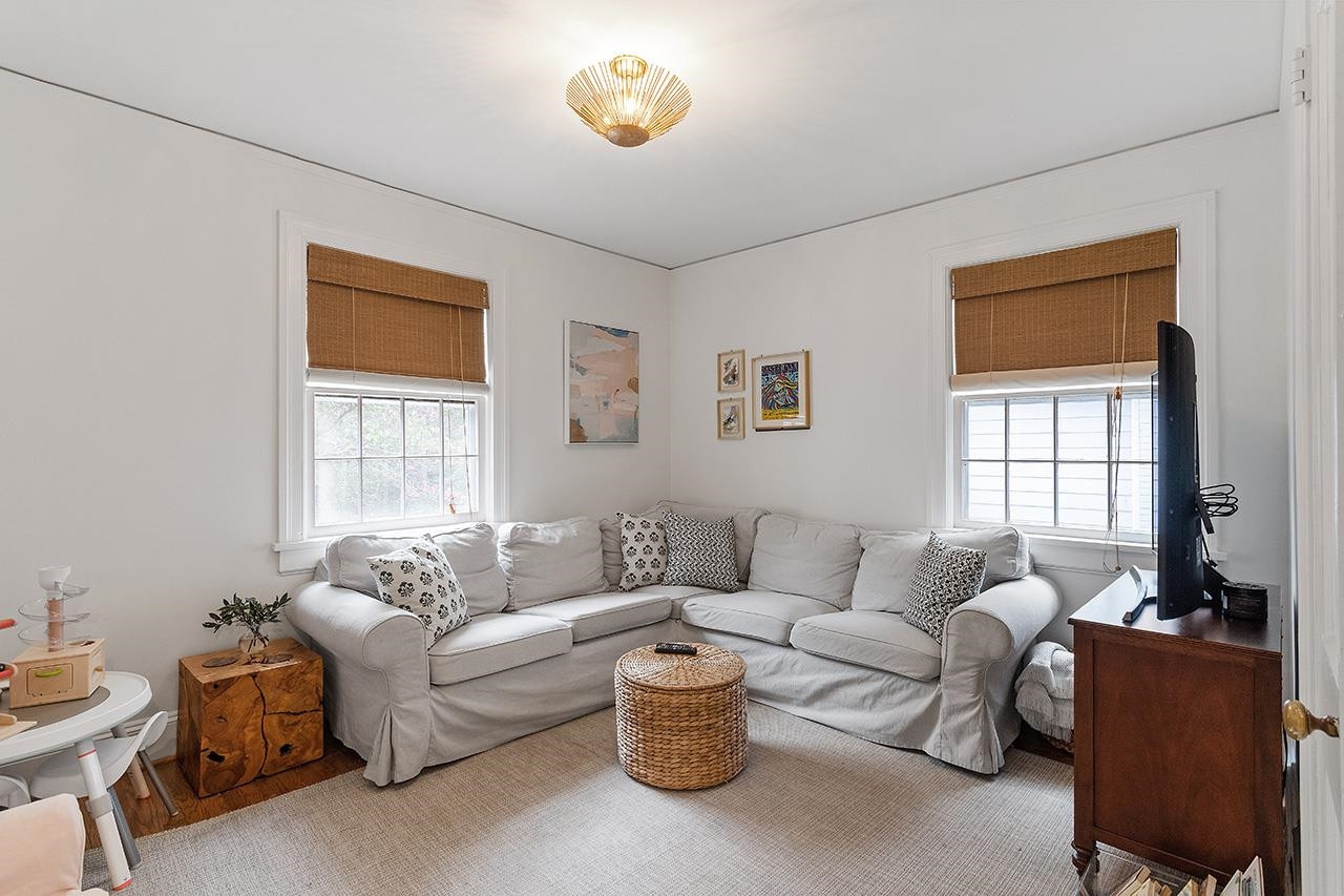 2715 Barmettler Street Raleigh, NC 27607 - Photo 9 of 19 Photo 9