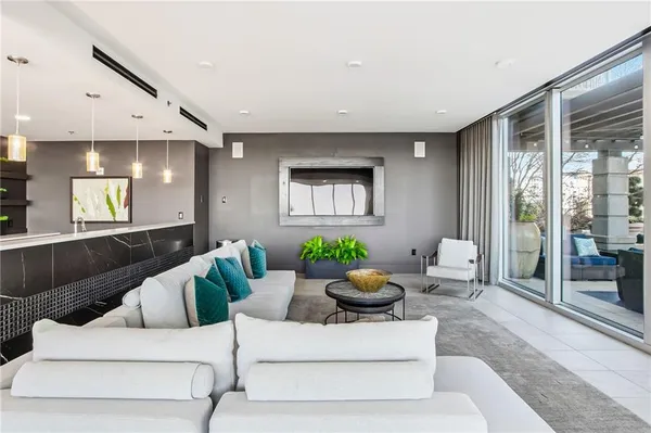 $3,500 | 855 Peachtree Street Northeast, Unit 2507, Atlanta, GA 30308