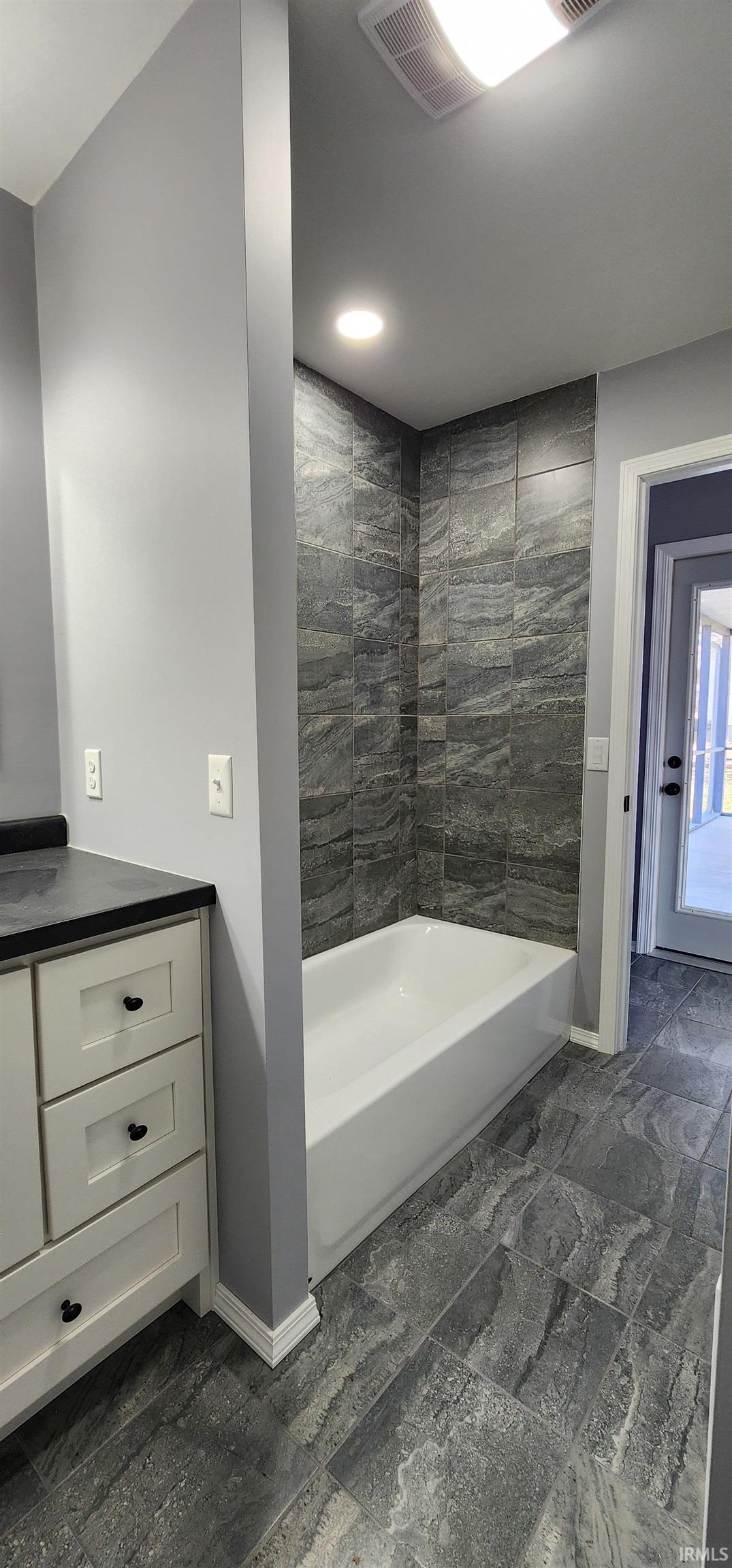 500 Sycamore Street Washington, IN 47501 - Photo 11 of 35