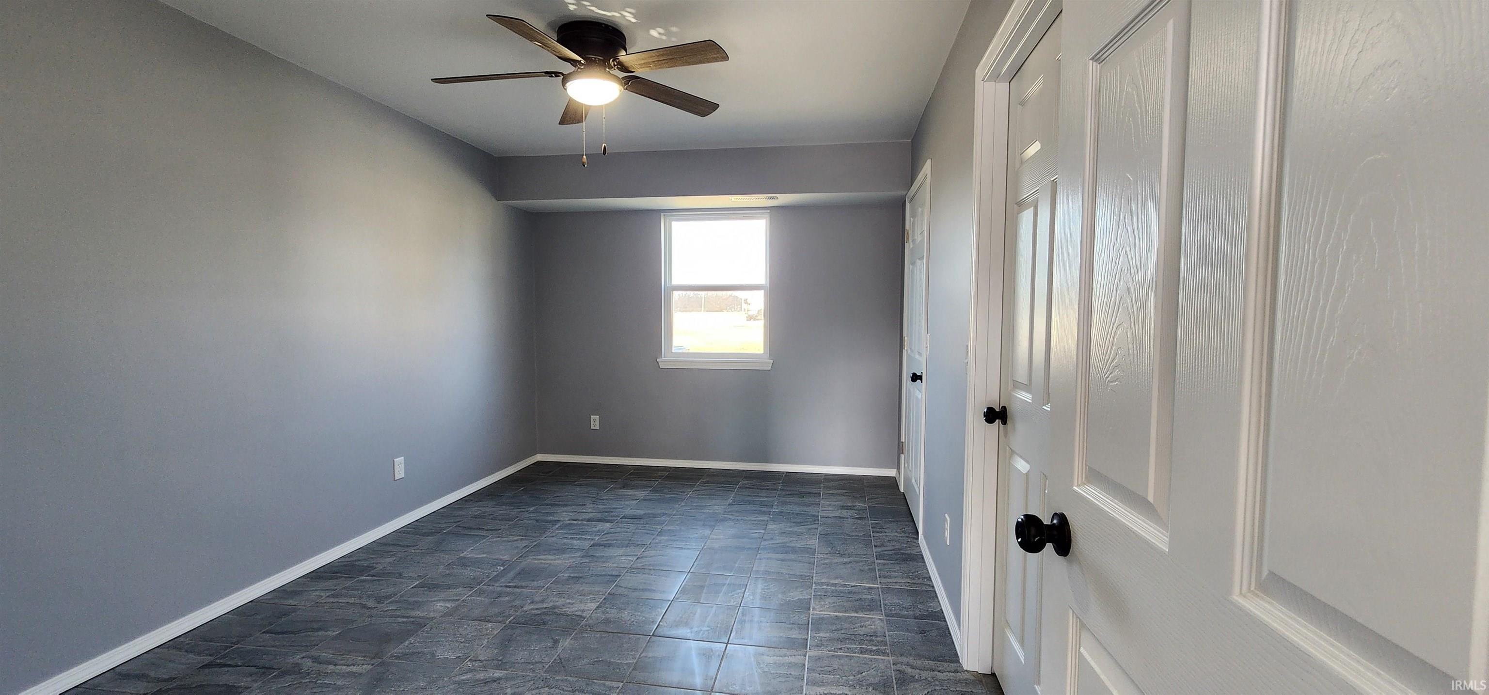 500 Sycamore Street Washington, IN 47501 - Photo 3 of 35