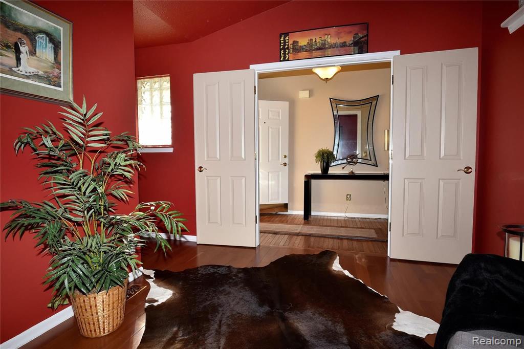 3360 Riverside Court Canton, MI 48188 - Photo 14 of 34