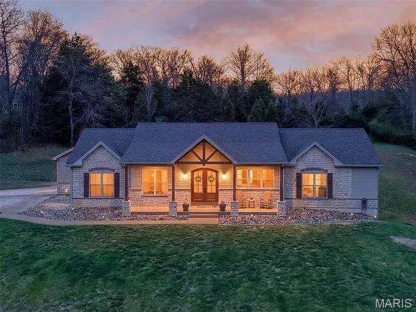 $850,000 | 24552 Ivy Court, Wright City, MO 63390