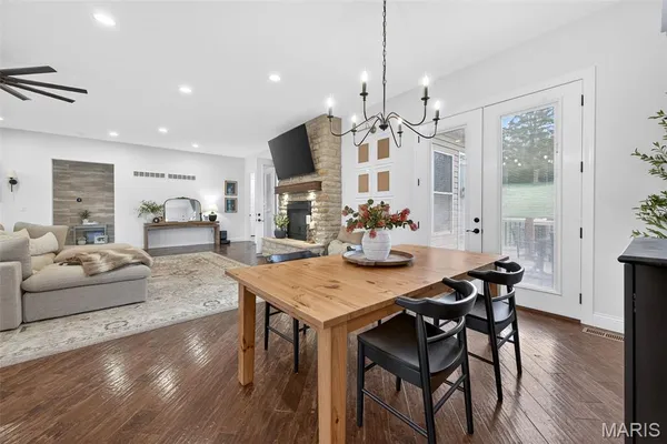 $850,000 | 24552 Ivy Court, Wright City, MO 63390