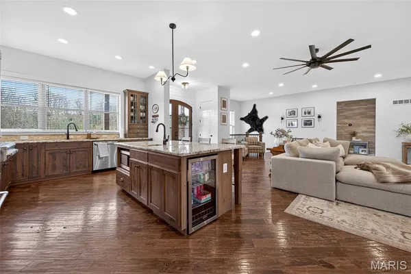 $850,000 | 24552 Ivy Court, Wright City, MO 63390