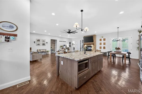 $850,000 | 24552 Ivy Court, Wright City, MO 63390