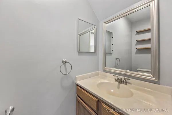 $2,100 | 1482 West Jefferson Avenue, Unit D, Naperville, IL 60540