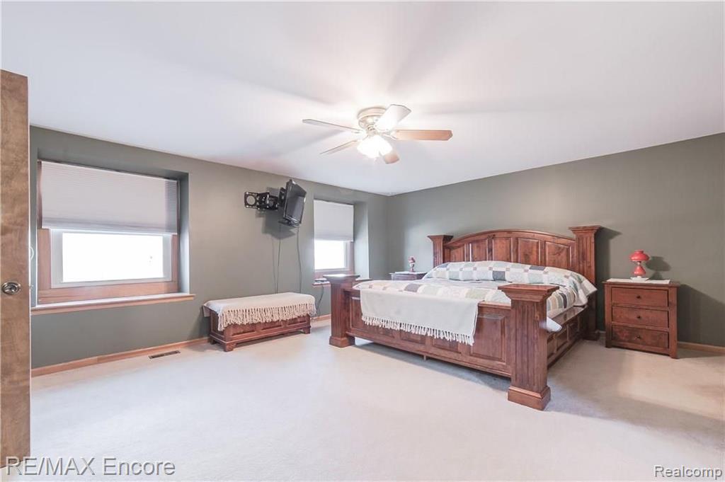 2075 Highsplint Drive Rochester Hills, MI 48307 - Photo 28 of 48