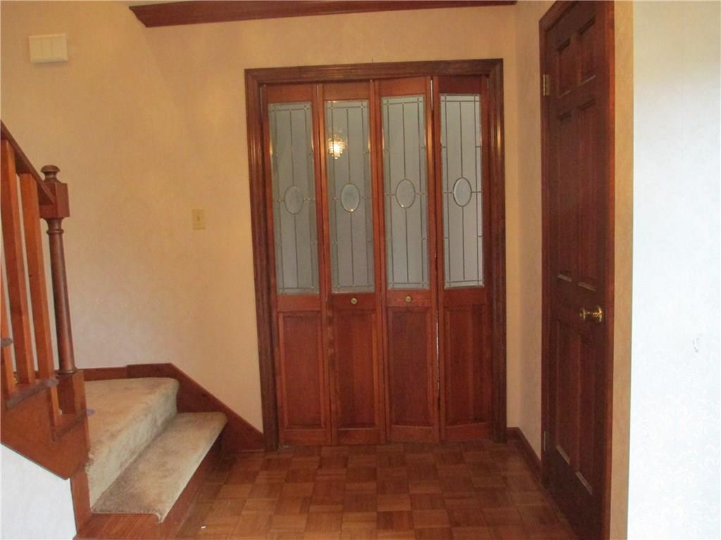 117 Parise Road Forest Hills, PA 15221 - Photo 9 of 23