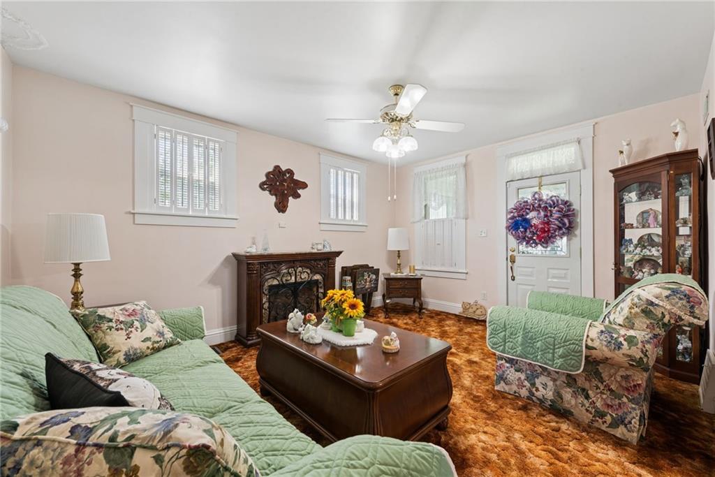 39 John Street Uniontown, PA 15401 - Photo 2 of 32