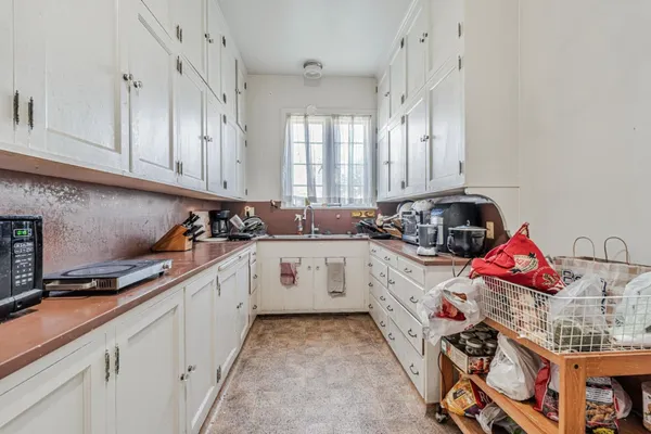 $850,000 | 740 West Willow Street, Stockton, CA 95203