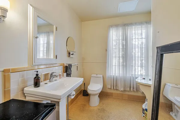 $850,000 | 740 West Willow Street, Stockton, CA 95203