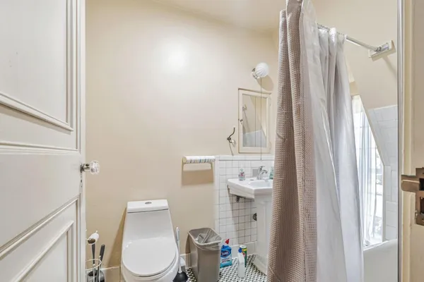 $850,000 | 740 West Willow Street, Stockton, CA 95203