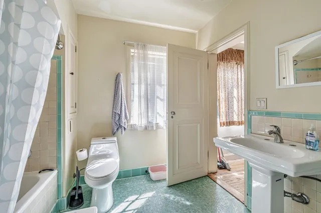 $899,369 | 740 West Willow Street, Stockton, CA 95203