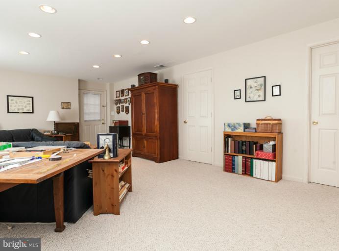 212 Seamaster Road Baltimore, MD 21221 - Photo 9 of 26 Basement