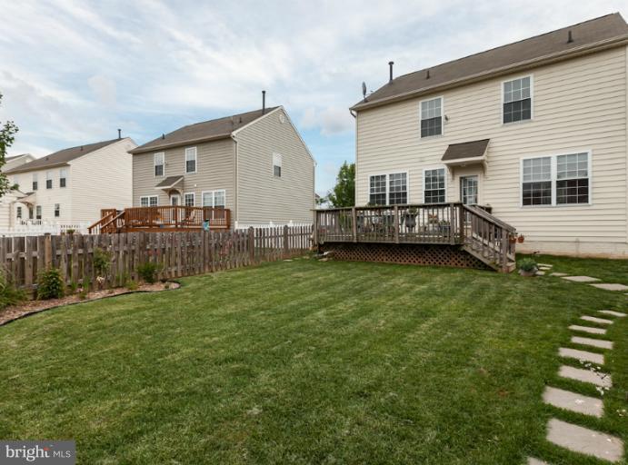 212 Seamaster Road Baltimore, MD 21221 - Photo 10 of 26 Exterior (Rear)