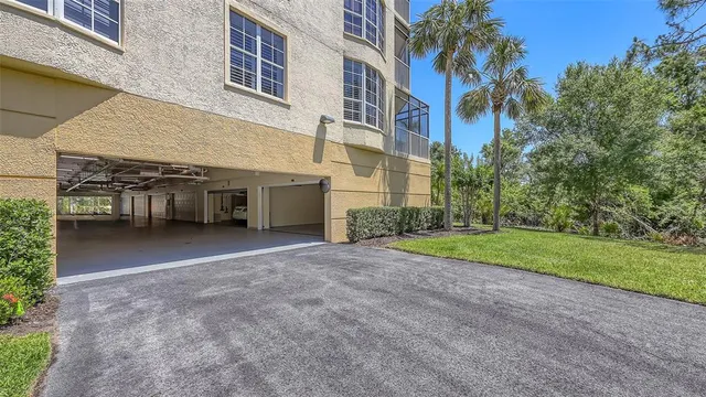 $599,000 | 6465 Water Crest Way, Unit 404, Lakewood Ranch, FL 34202