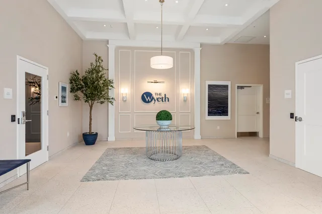 $868,000 | 267 Highway 1, Unit 404, Falmouth, ME 04105