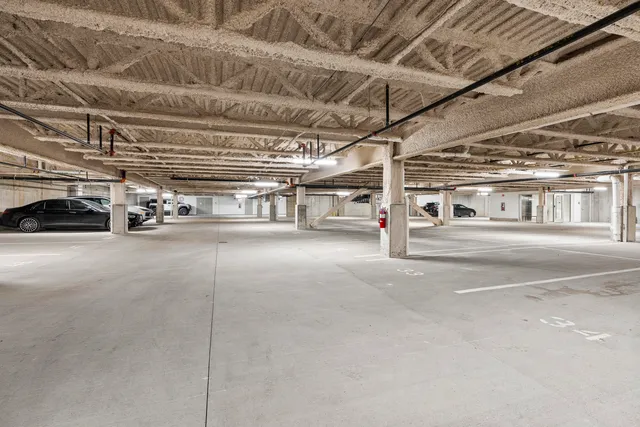 $868,000 | 267 Highway 1, Unit 404, Falmouth, ME 04105