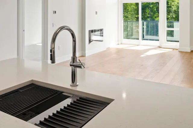 $868,000 | 267 Highway 1, Unit 404, Falmouth, ME 04105