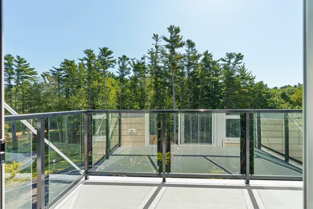 $868,000 | 267 Highway 1, Unit 404, Falmouth, ME 04105