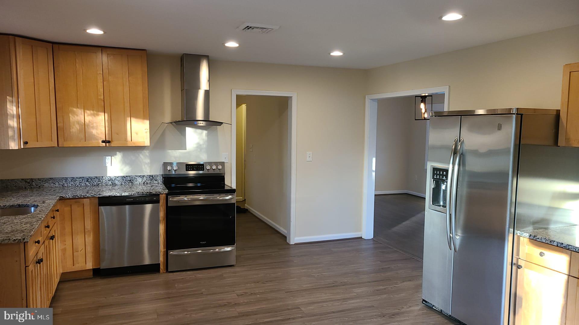 7290 Kindler Road Columbia, MD 21046 - Photo 9 of 30 KITCHEN