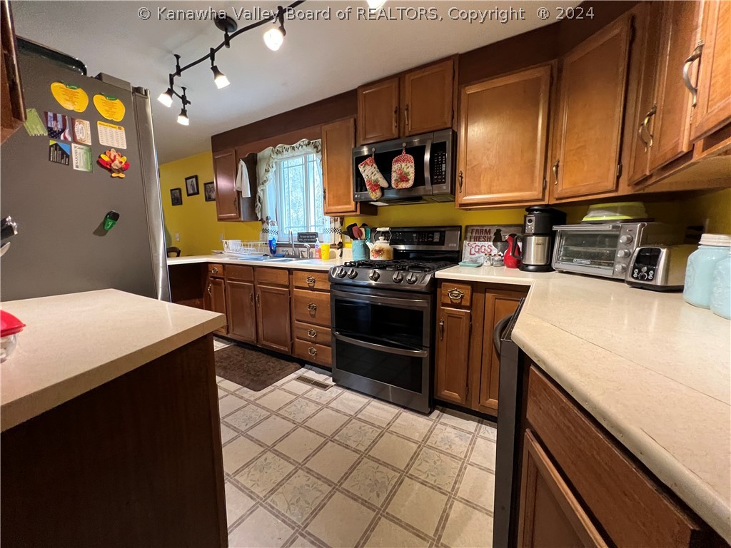 4400 Skull Run Road Ravenswood, WV 26164 - Photo 27 of 44 Gallery Image 27
