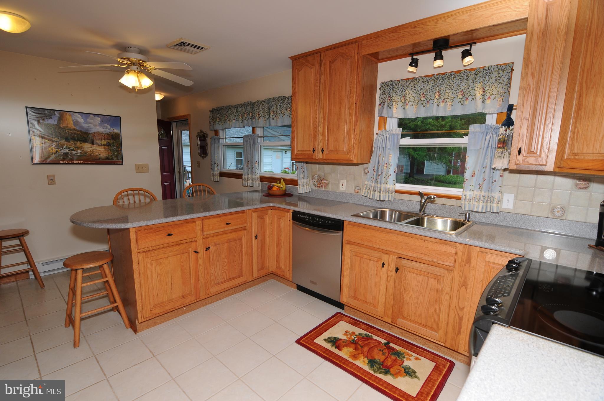 1525 State Road Coopersburg, PA 18036 - Photo 21 of 54 Gallery Image 21