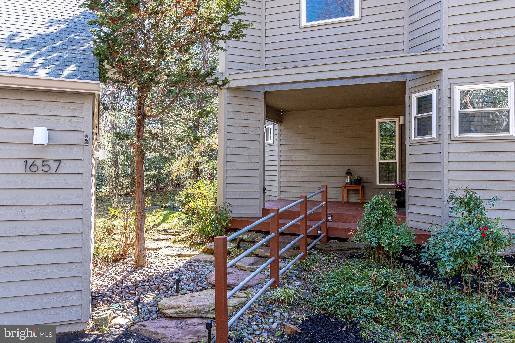 1657 Cedar Hollow Way Reston, VA 20194 - Photo 2 of 36 Beautiful natural step entrance....