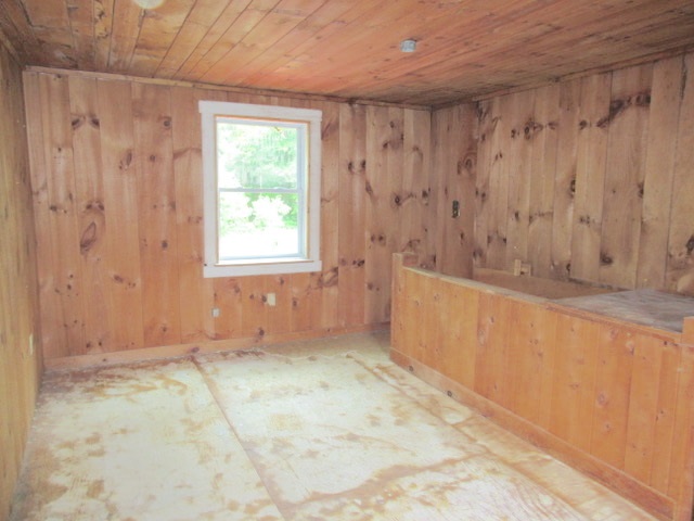 2050 Newfane Road Newfane, VT 05345 - Photo 11 of 17