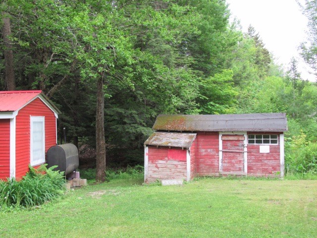 2050 Newfane Road Newfane, VT 05345 - Photo 13 of 17