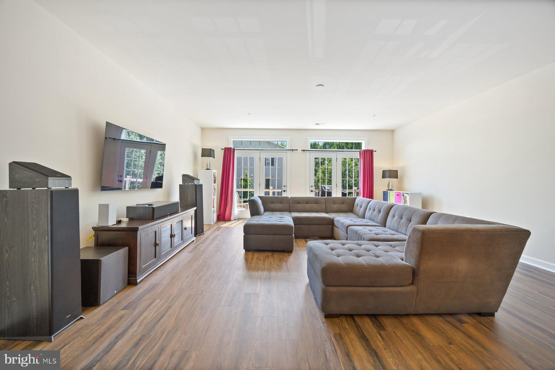 7656 Telamon Way Hanover, MD 21076 - Photo 18 of 35 Living Room