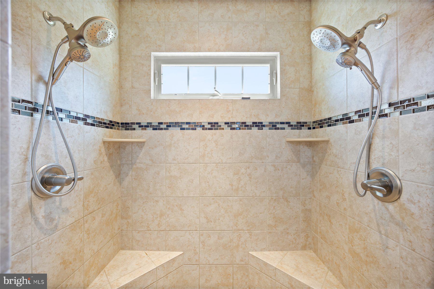 7656 Telamon Way Hanover, MD 21076 - Photo 29 of 35 Primary Bathroom