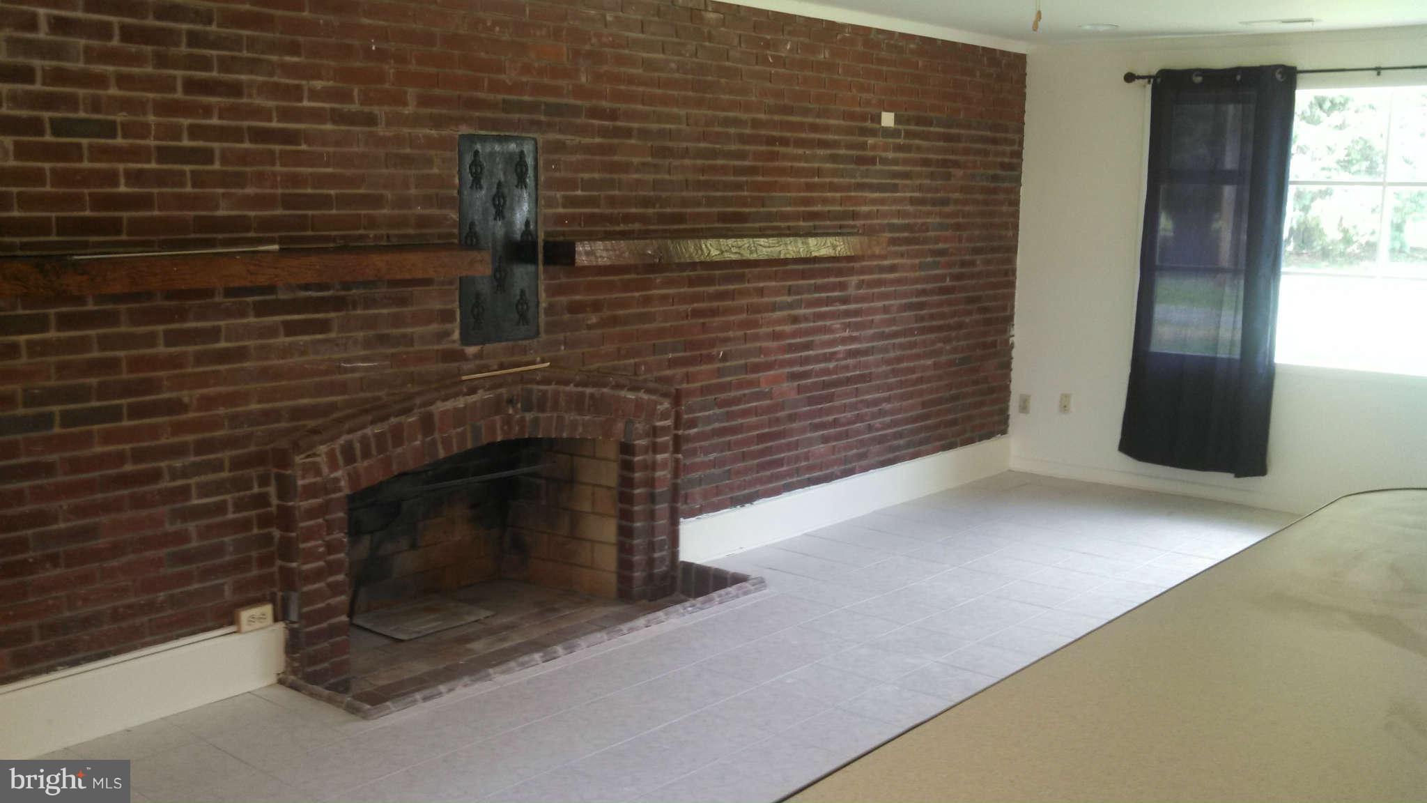 35957 Washington Road Chaptico, MD 20621 - Photo 2 of 10 Family Room