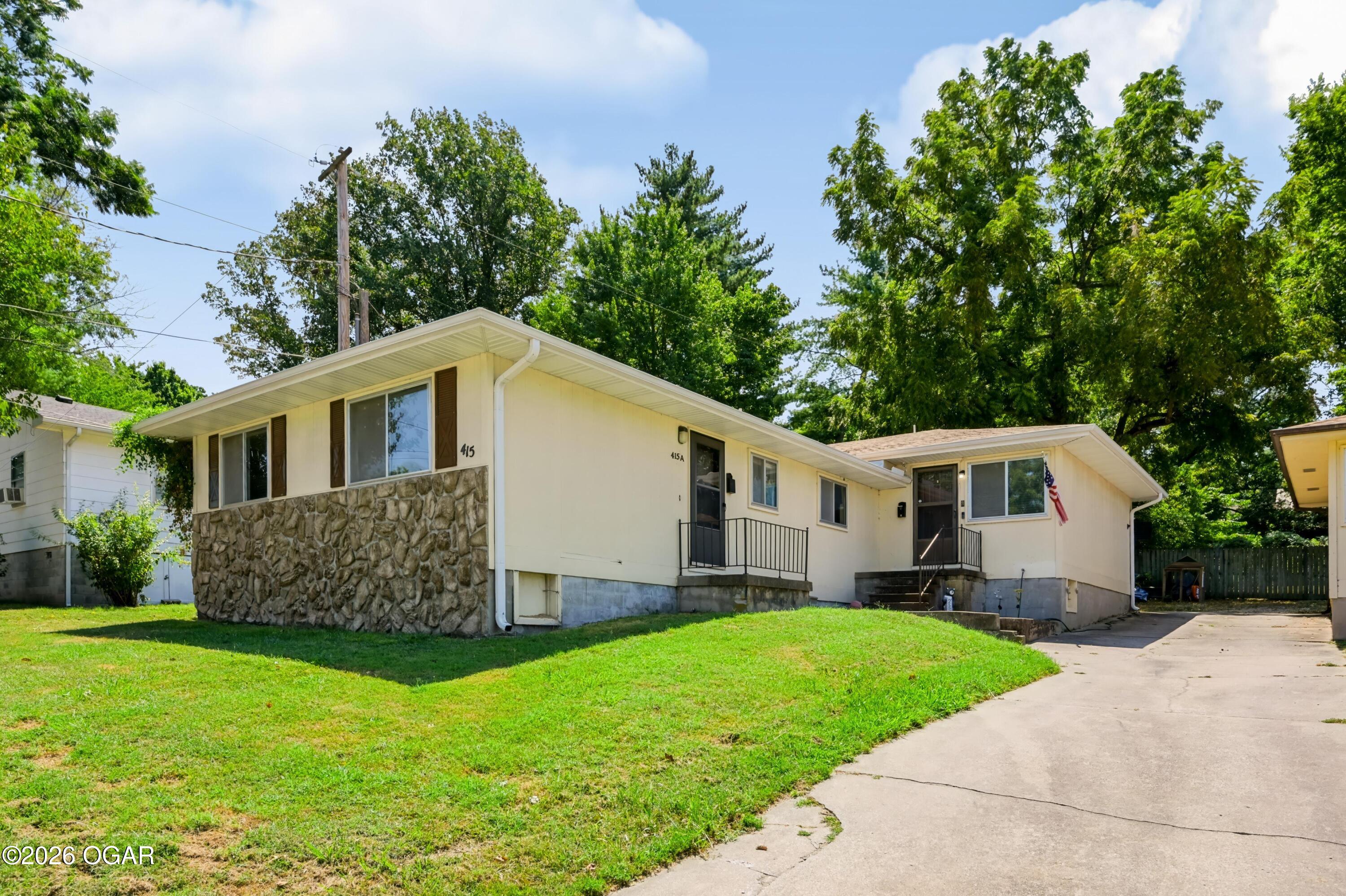 415 West Spring Street, Unit A Neosho, MO 64850 - Photo 1 of 1 Gallery Image 1