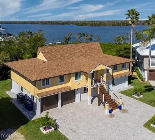 $2,550,000 | 21520-522 Indian Bayou Drive, Fort Myers Beach, FL 33931