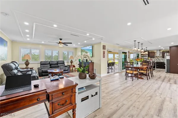 $2,550,000 | 21520-522 Indian Bayou Drive, Fort Myers Beach, FL 33931