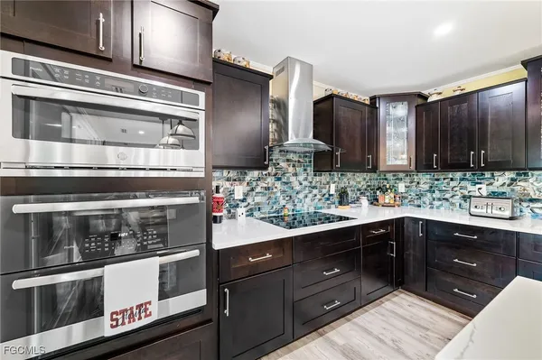 $2,550,000 | 21520-522 Indian Bayou Drive, Fort Myers Beach, FL 33931