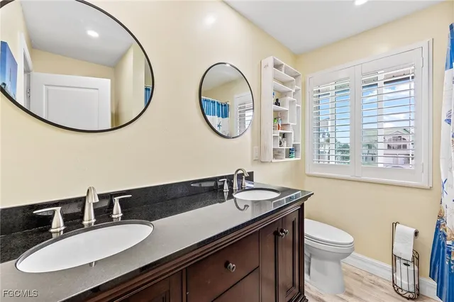 $2,995,000 | 21520-522 Indian Bayou Drive, Fort Myers Beach, FL 33931