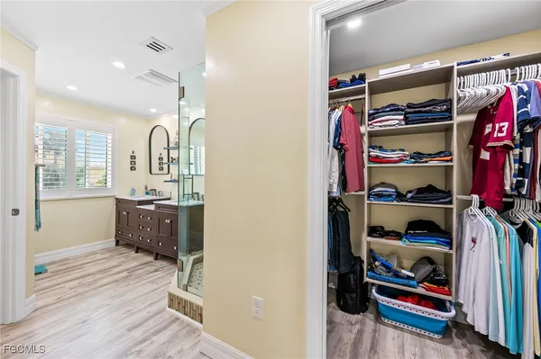 $2,550,000 | 21520-522 Indian Bayou Drive, Fort Myers Beach, FL 33931
