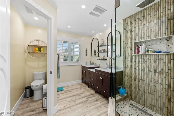$2,550,000 | 21520-522 Indian Bayou Drive, Fort Myers Beach, FL 33931