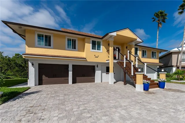 $2,995,000 | 21520-522 Indian Bayou Drive, Fort Myers Beach, FL 33931