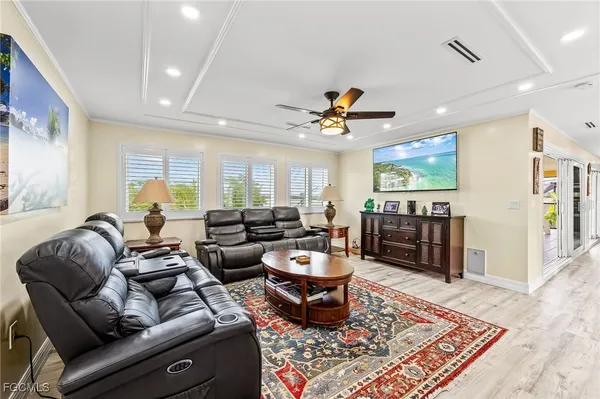 $2,550,000 | 21520-522 Indian Bayou Drive, Fort Myers Beach, FL 33931