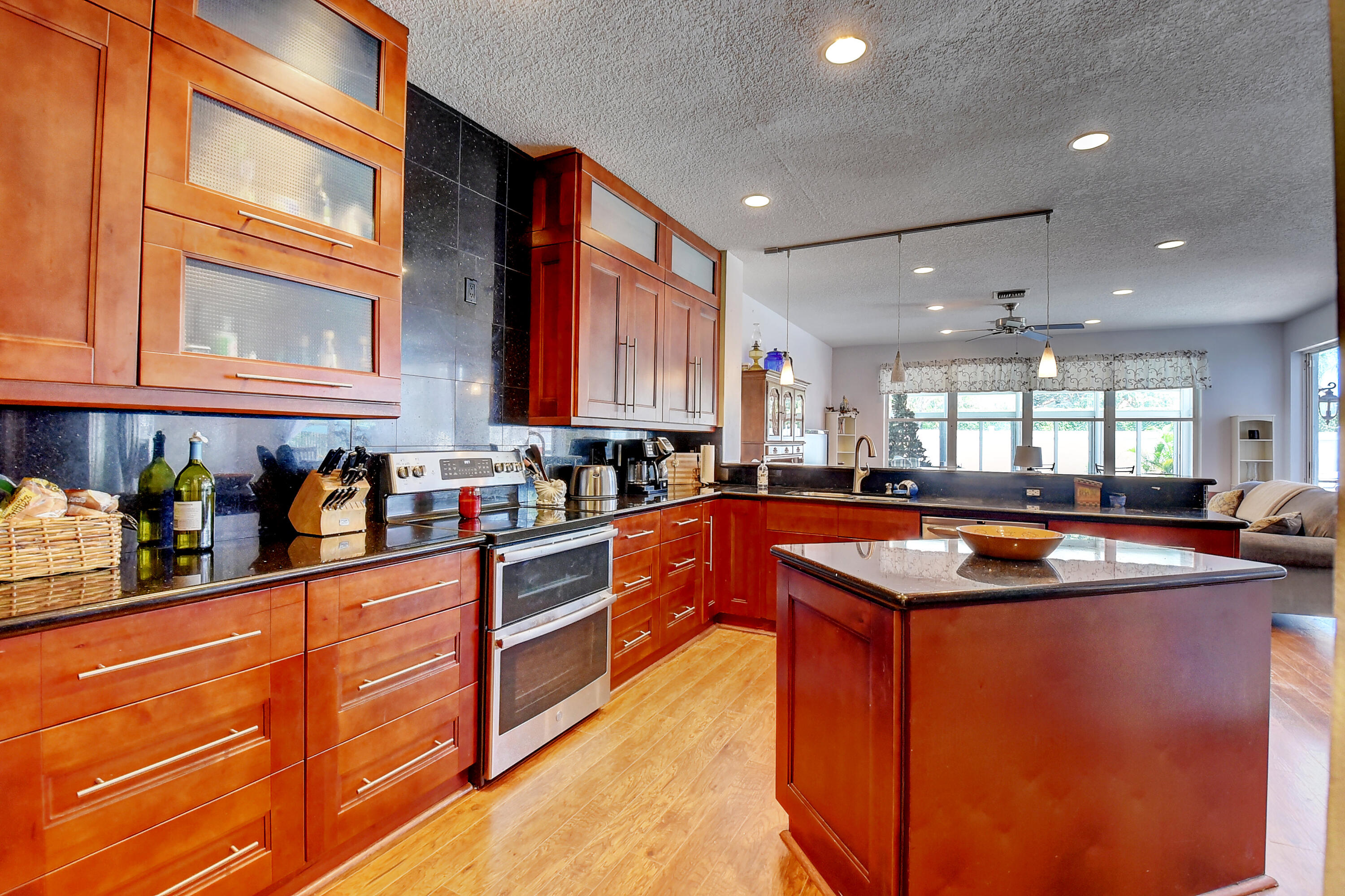10909 Ravel Court Boca Raton, FL 33498 - Photo 17 of 39 17_virtuals1 (17)