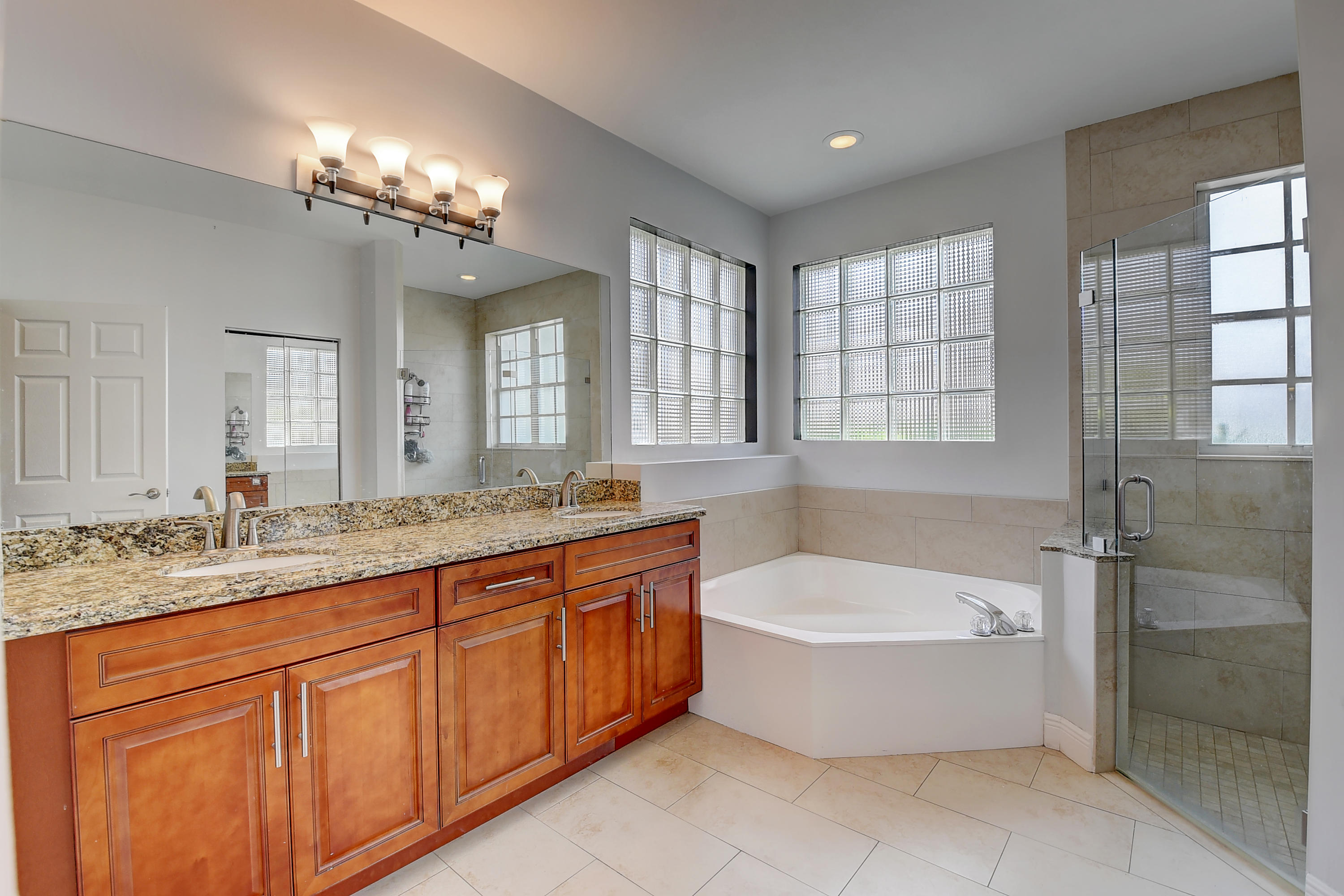 10909 Ravel Court Boca Raton, FL 33498 - Photo 29 of 39 29_virtuals1 (29)