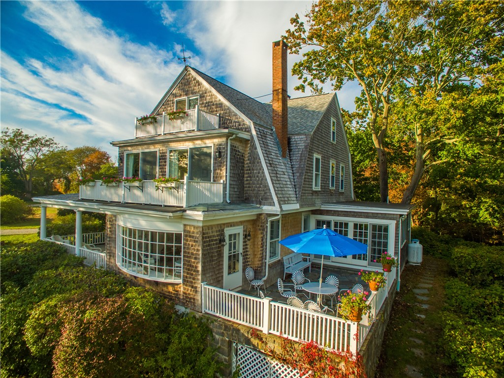 26 East Hills Road Westerly, RI 02891 - Photo 2 of 46