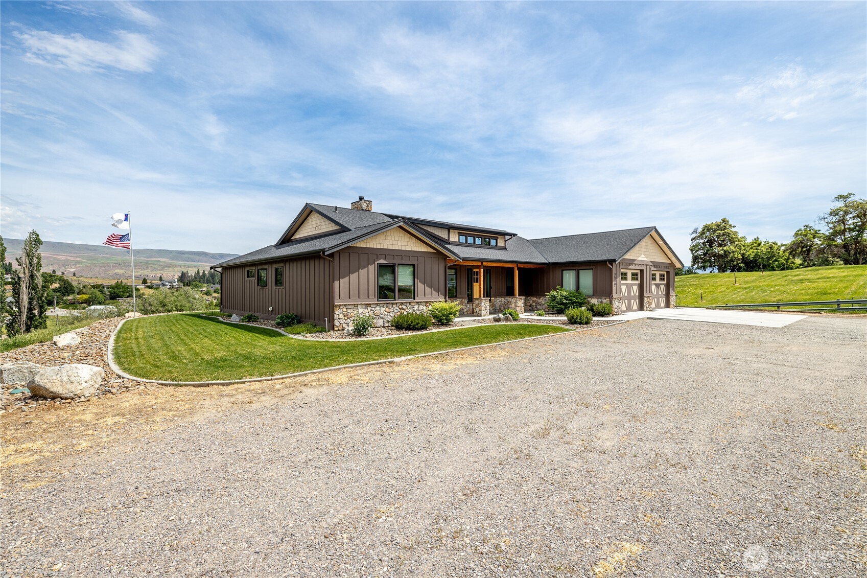 3510 Burchvale Road Wenatchee, WA 98801 - Photo 2 of 40