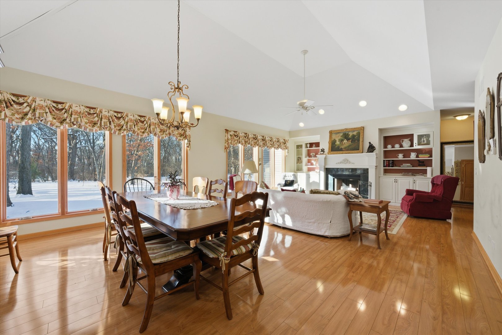 17305 West 145th Street Lockport, IL 60441 - Photo 9 of 29 a view of a dining room with furniture and wooden floor