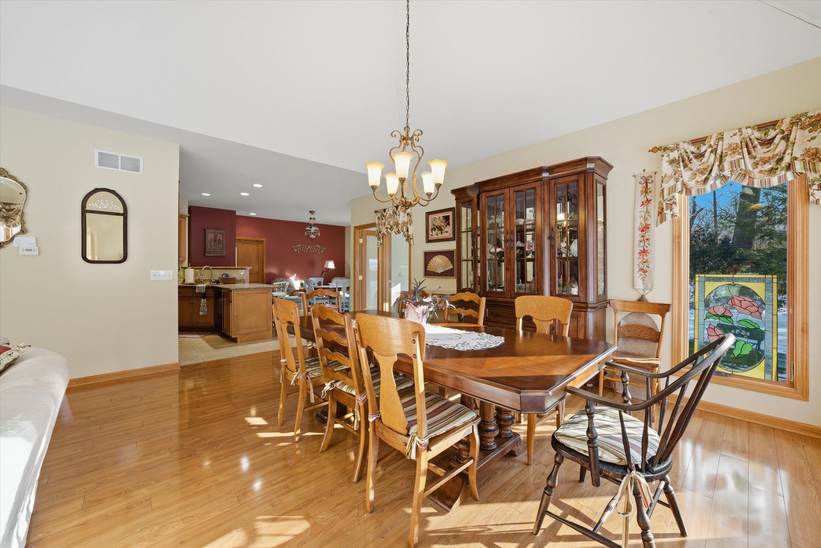 17305 West 145th Street Lockport, IL 60441 - Photo 10 of 29 a dining room with furniture and window