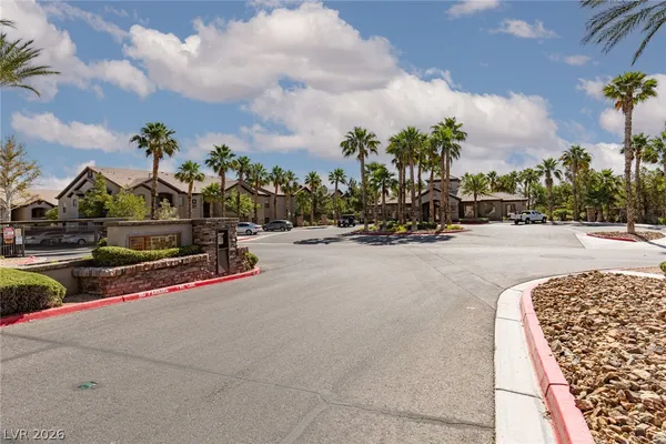 $1,250 | 8250 North Grand Canyon Drive, Unit 2144, Las Vegas, NV 89166