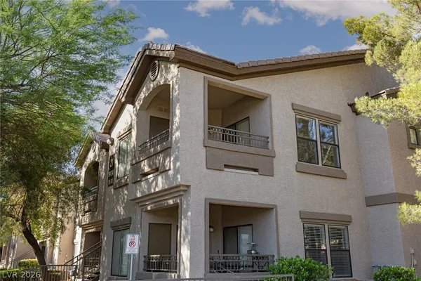 $1,250 | 8250 North Grand Canyon Drive, Unit 2144, Las Vegas, NV 89166